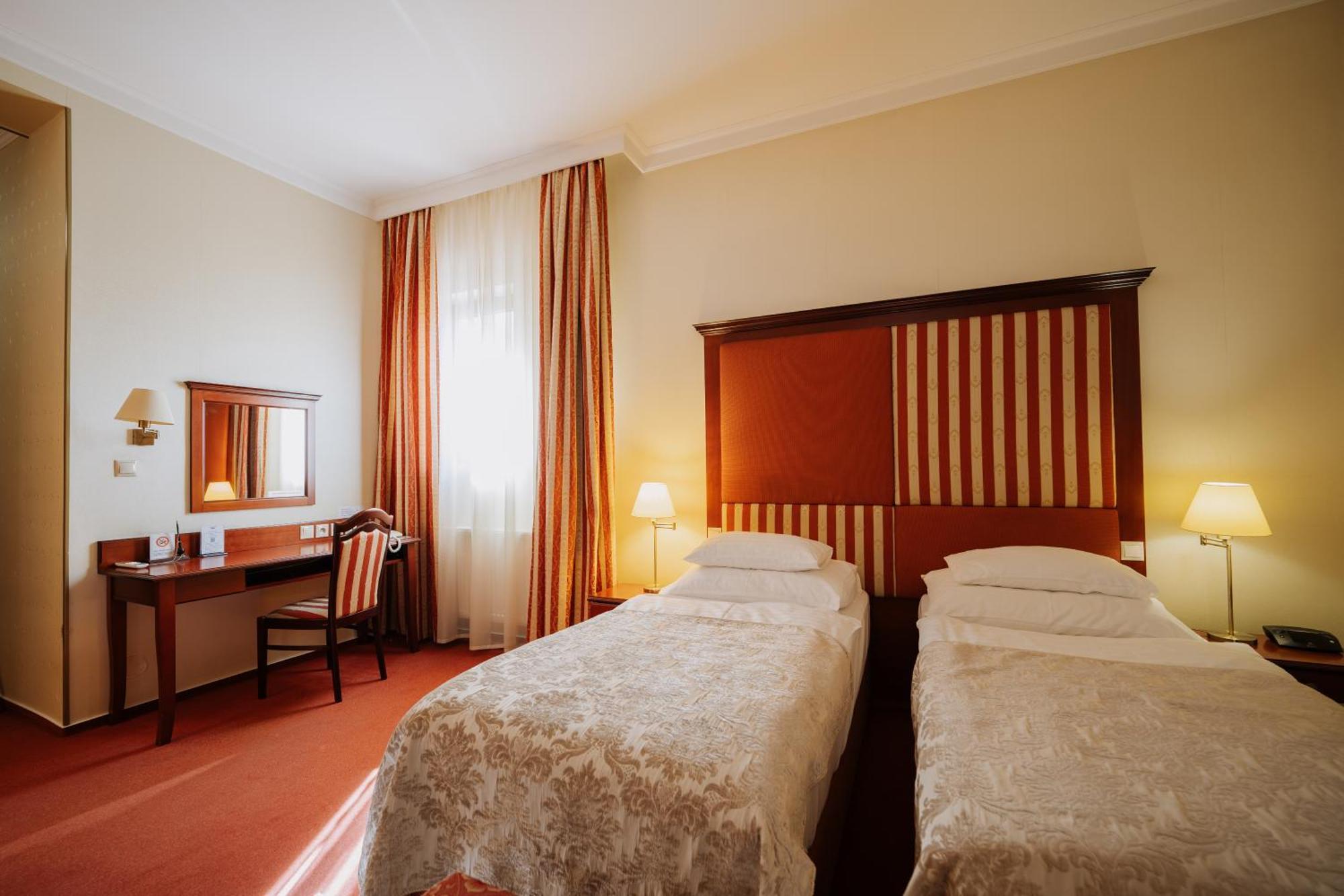 Boutique Hotel Maraton コシツェ エクステリア 写真