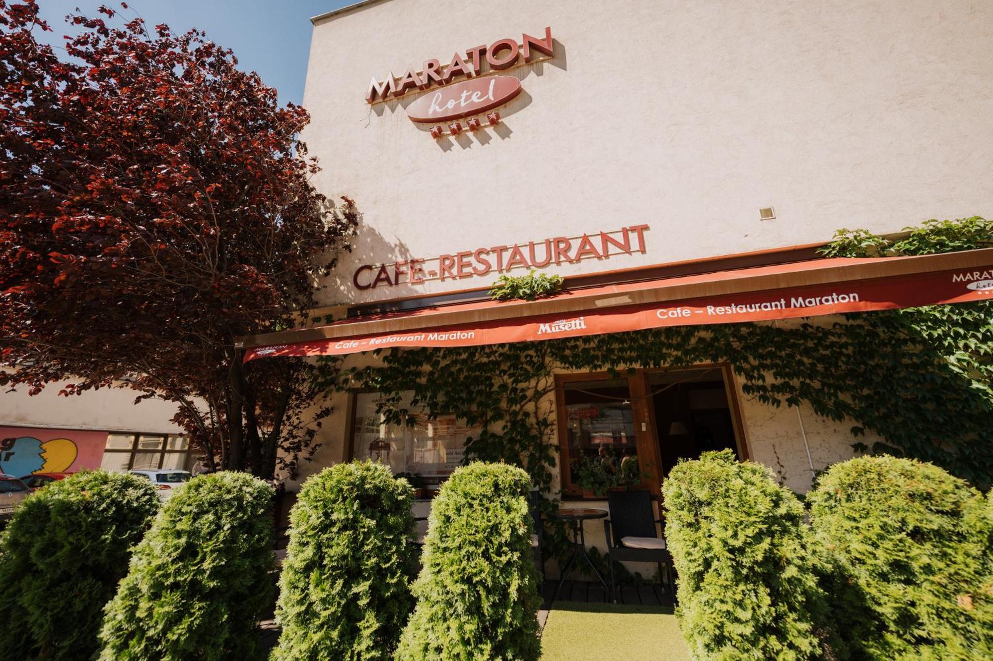 Boutique Hotel Maraton コシツェ エクステリア 写真