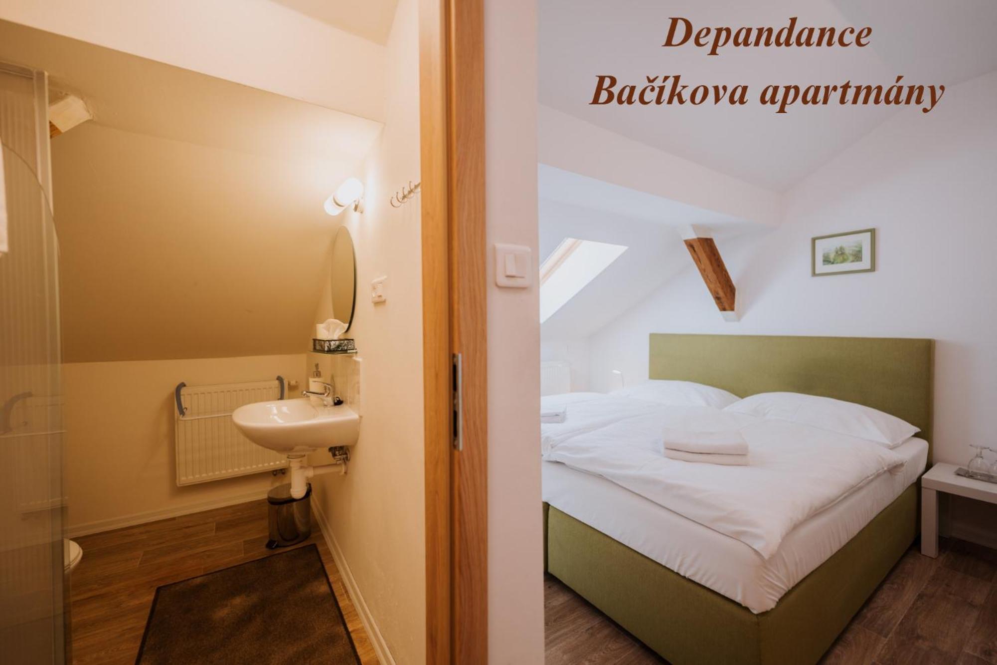 Boutique Hotel Maraton コシツェ エクステリア 写真